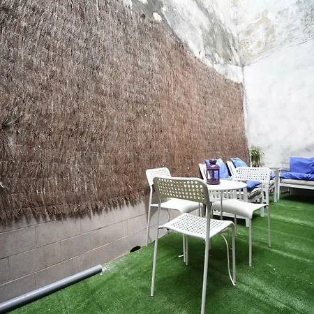Guest house The Place Santa Apolonia *