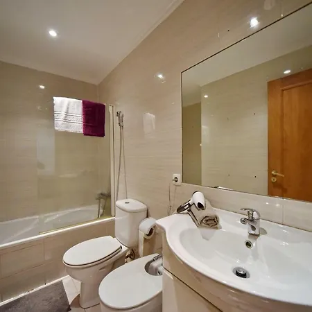 Guest house The Place Santa Apolonia